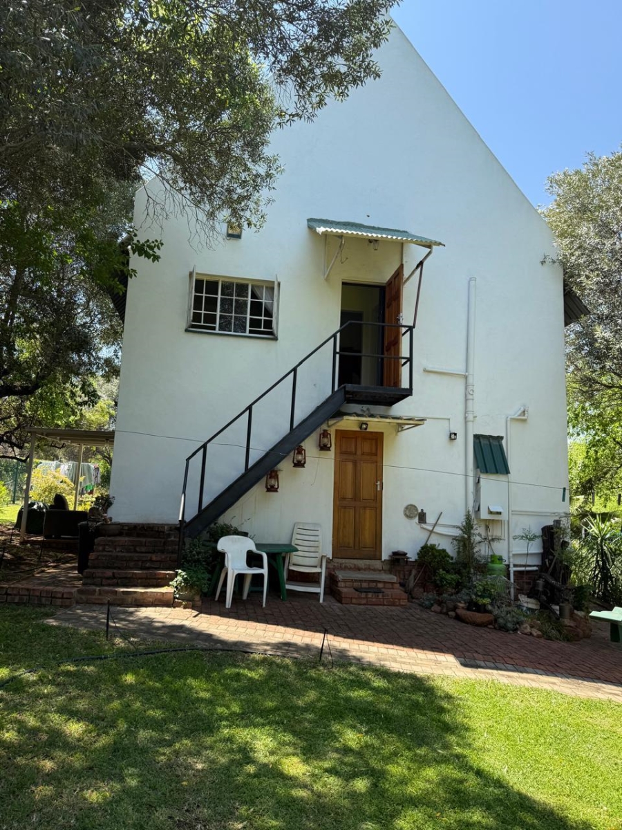 To Let 1 Bedroom Property for Rent in Melodie North West